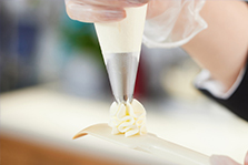 学历低也能做西点师！